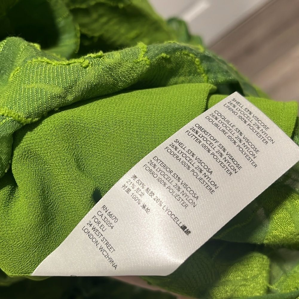 ANTHROPOLOGIE (Maeve) Savannah Peplum Textured Floral Blouse, Green, Size 4 - Picture 10 of 11